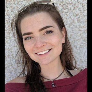 Meet your Posher, Zoe